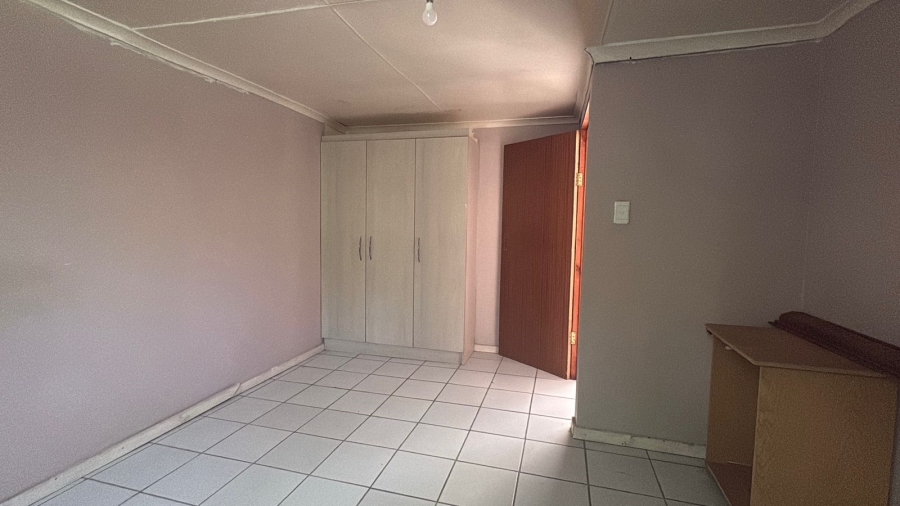 5 Bedroom Property for Sale in Dorchester Heights Eastern Cape